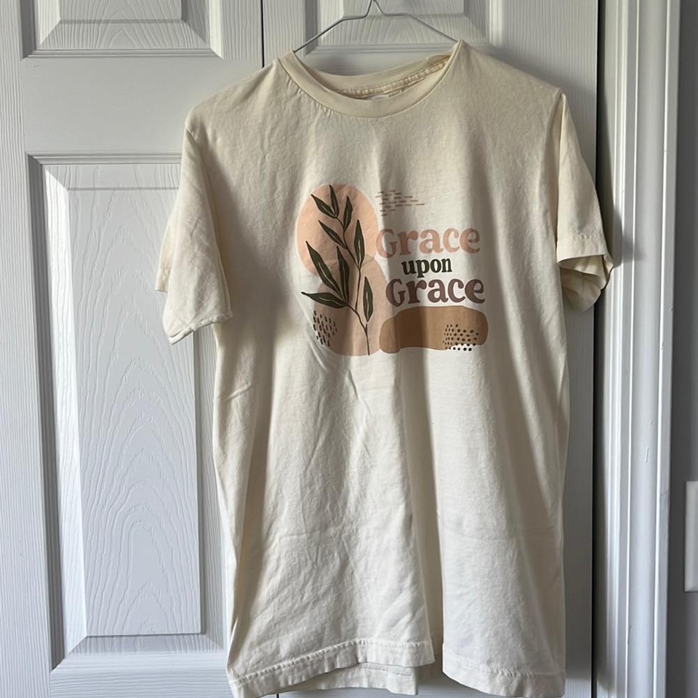 MEDIUM SOFT TRENDY BOHO CHRISTIAN TEE - fits L